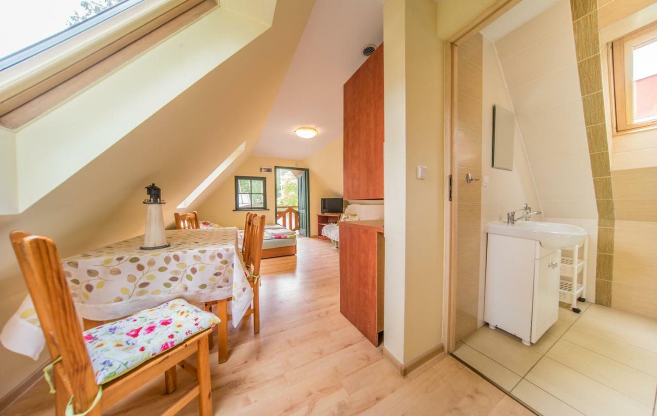 Apartamenty Malgosia - Przy Samej Plazy โปเบียโรโว ภายนอก รูปภาพ